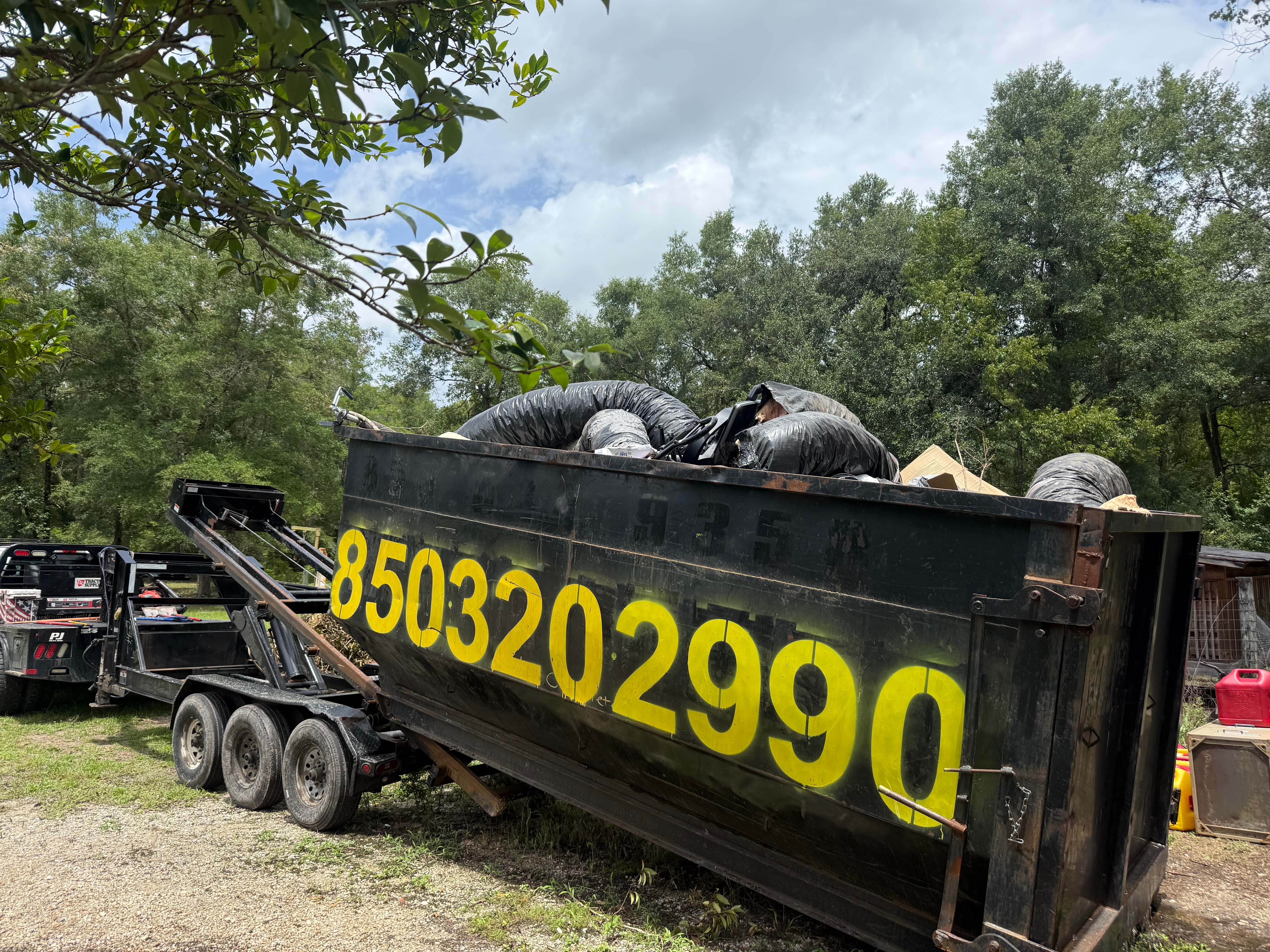 25 Yard Roll-Off Dumpster - photo 1 of 1